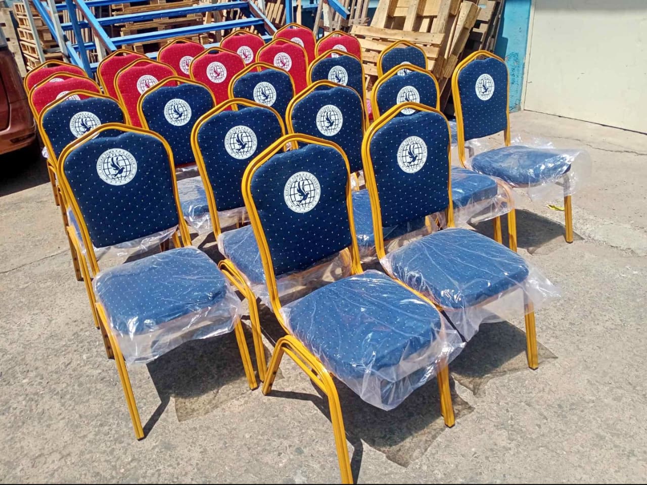 Stackable Conference Chairs with Cushioned Back and Seat